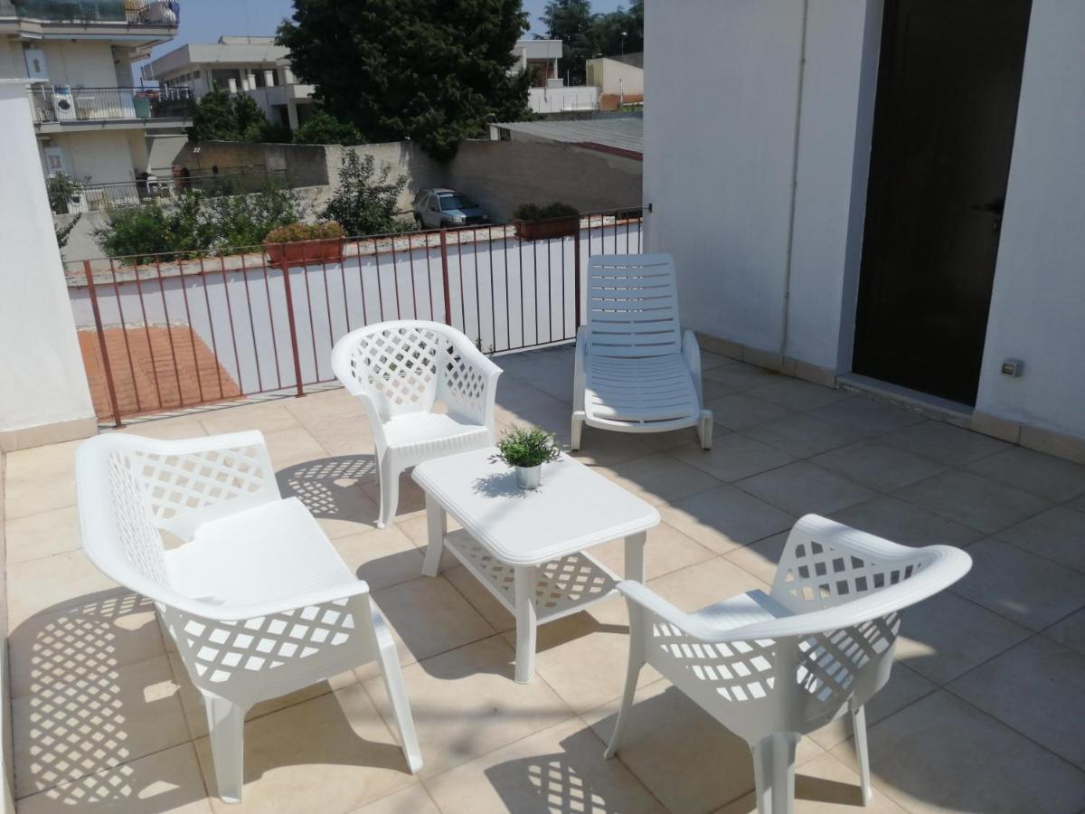 Bed and Breakfast Il Giardino Di Niu Palombaio Exterior foto
