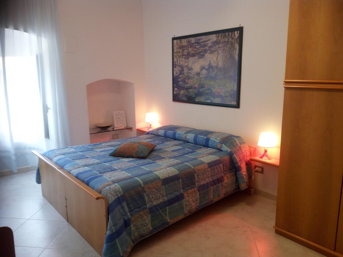 Bed and Breakfast Il Giardino Di Niu Palombaio Exterior foto